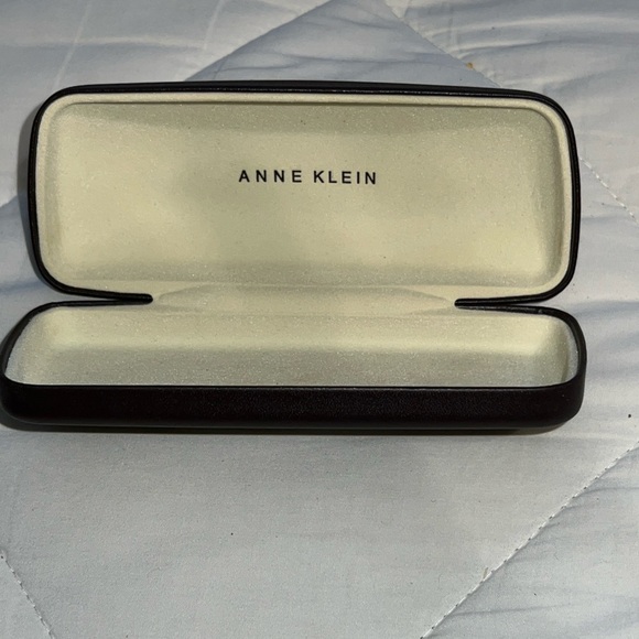 Anne Klein Black Eyewear Case with Lion Logo - Picture 4 of 5